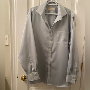 EUC MEN’S MICHAEL MICHAEL KORS LONG SLEEVE DRESS SHIRT IN LIGHT BLUE NON IRON